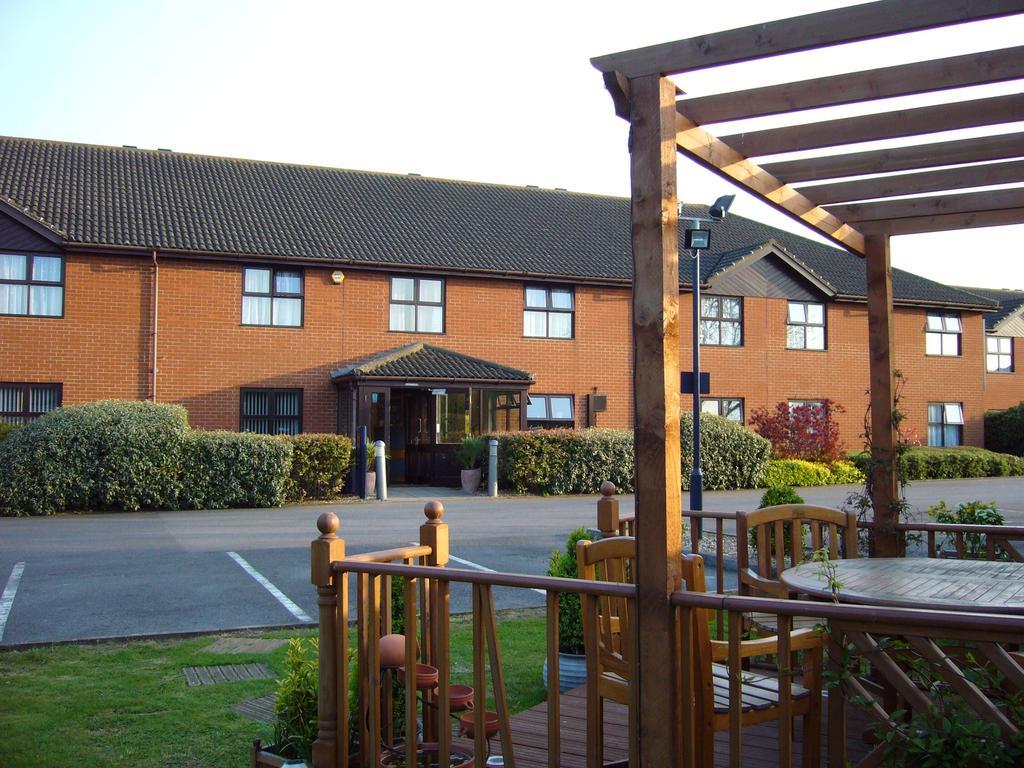 Redwings Lodge Sawtry Huntingdon Woodwalton Exterior photo