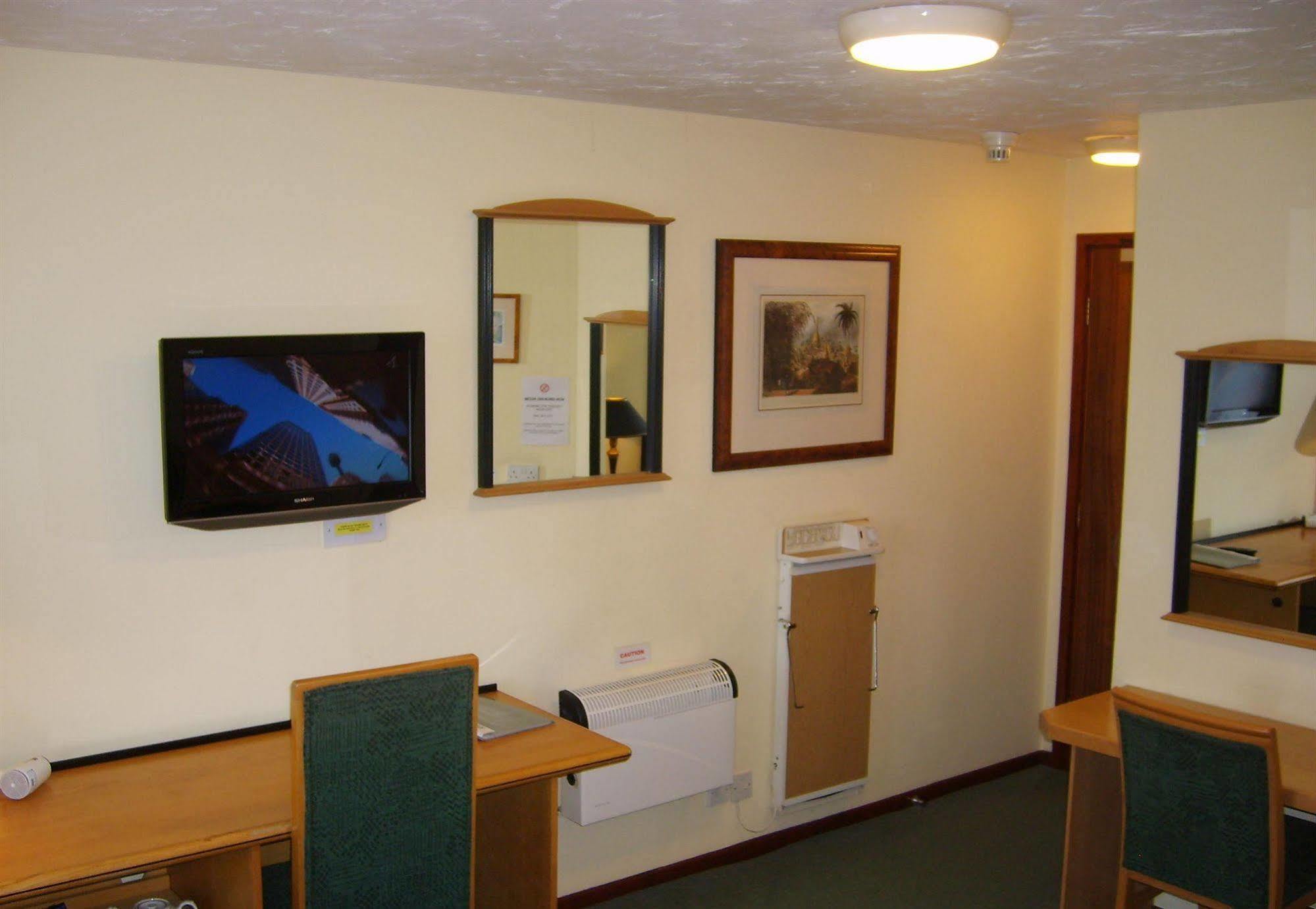 Redwings Lodge Sawtry Huntingdon Woodwalton Exterior photo